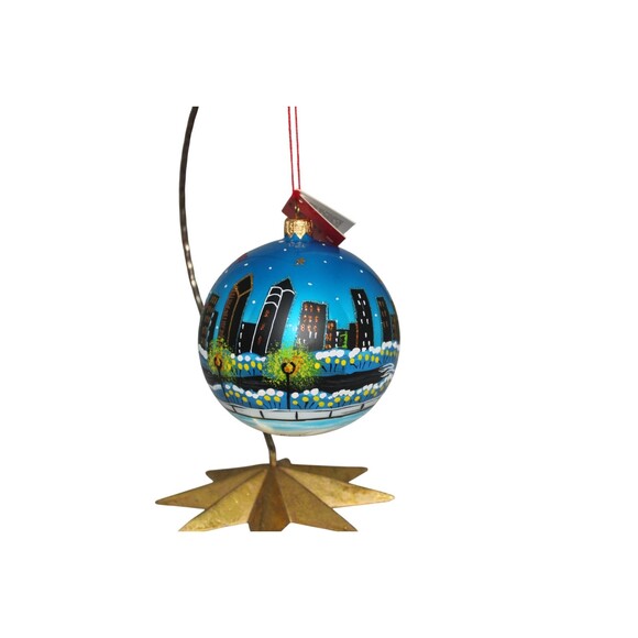Dom Chicago Skyline Lighthouse Blown Glass Christmas Ornament 4.5" - Picture 2 of 8